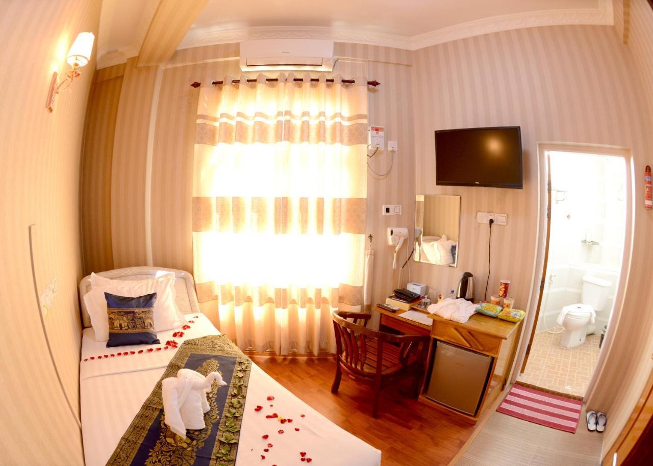 Royal Naung Yoe Hotel Mandalay Exterior foto